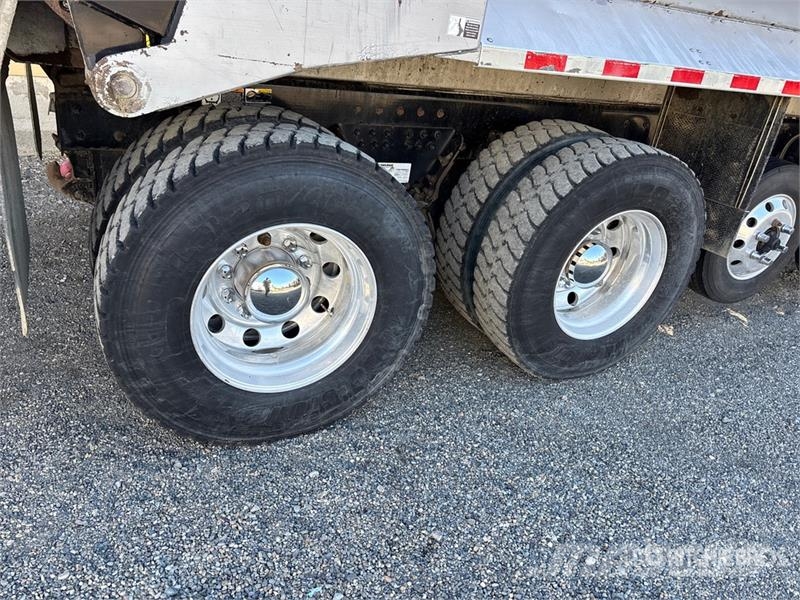 Kenworth T880 14x4 Super 18 Five Axle Dump Truck شاحنات قلابة