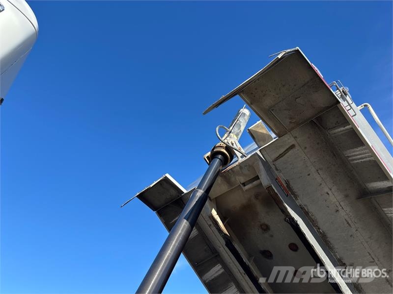 Kenworth T880 14x4 Super 18 Five Axle Dump Truck شاحنات قلابة
