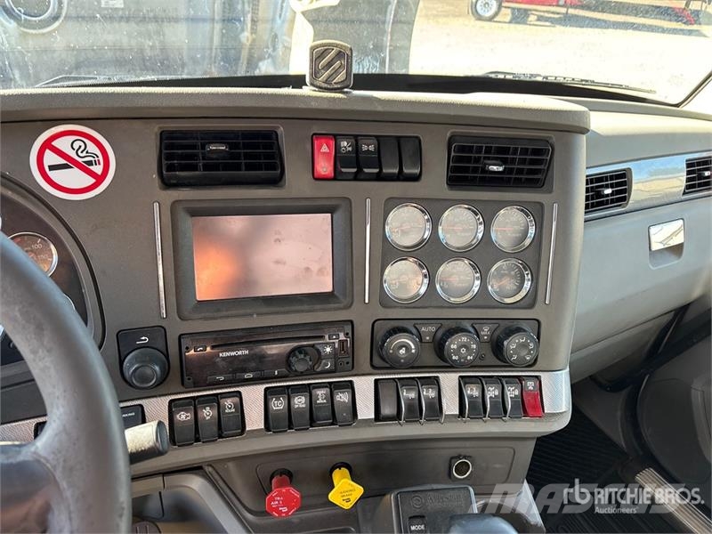Kenworth T880 14x4 Super 18 Five Axle Dump Truck شاحنات قلابة