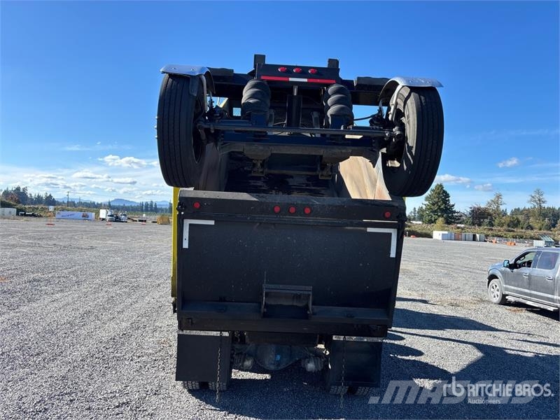 Kenworth T880 14x4 Super 18 Five Axle Dump Truck Kipper