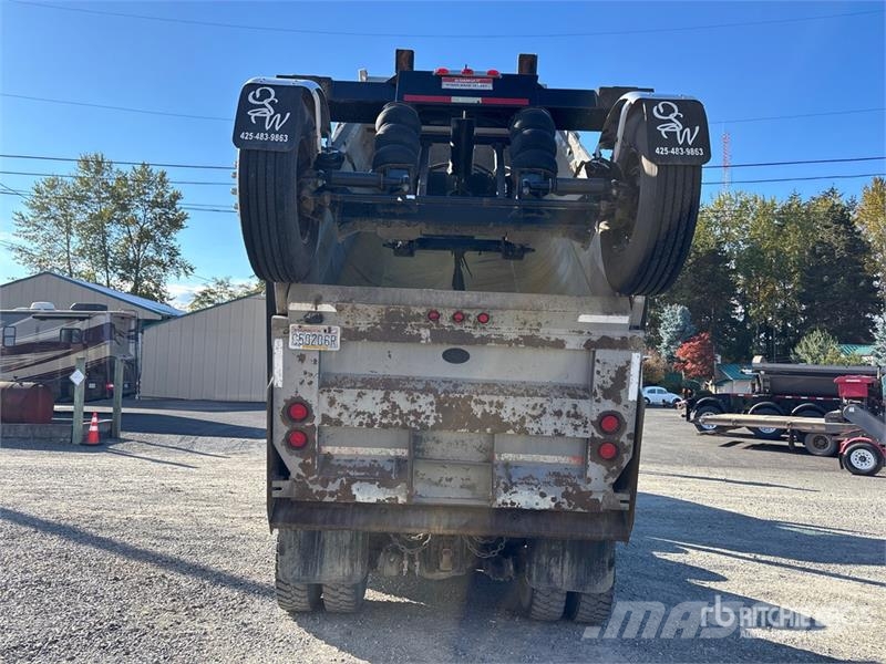 Kenworth T880 14x4 Super 18 Five Axle Dump Truck شاحنات قلابة