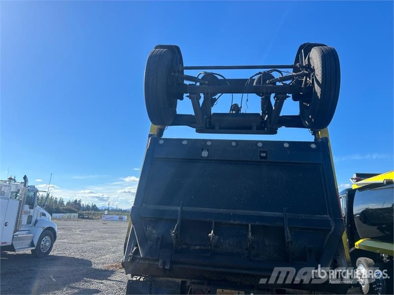 Kenworth T880 14x4 Super 18 Five Axle Dump Truck Kipper