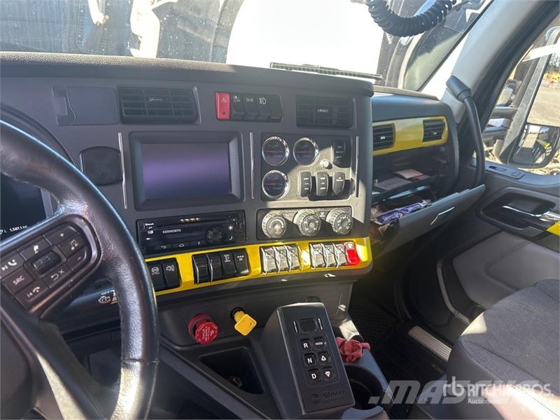 Kenworth T880 14x4 Super 18 Five Axle Dump Truck Kipper