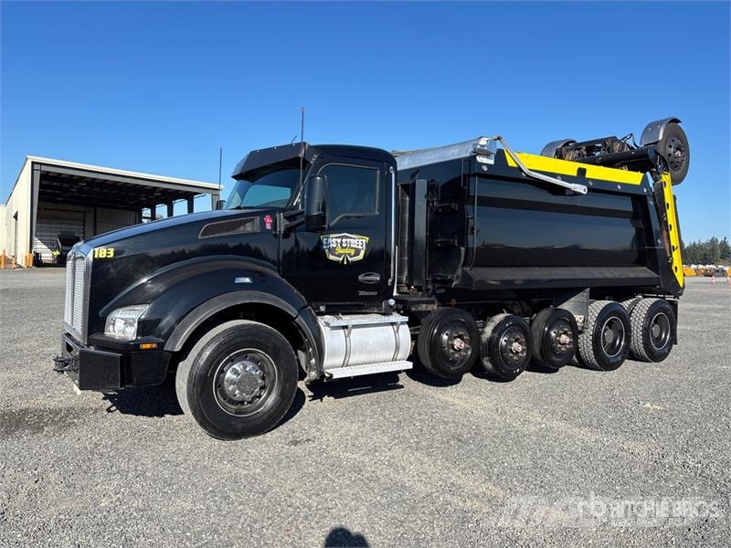Kenworth T880 14x4 Super 18 Five Axle Dump Truck Kipper