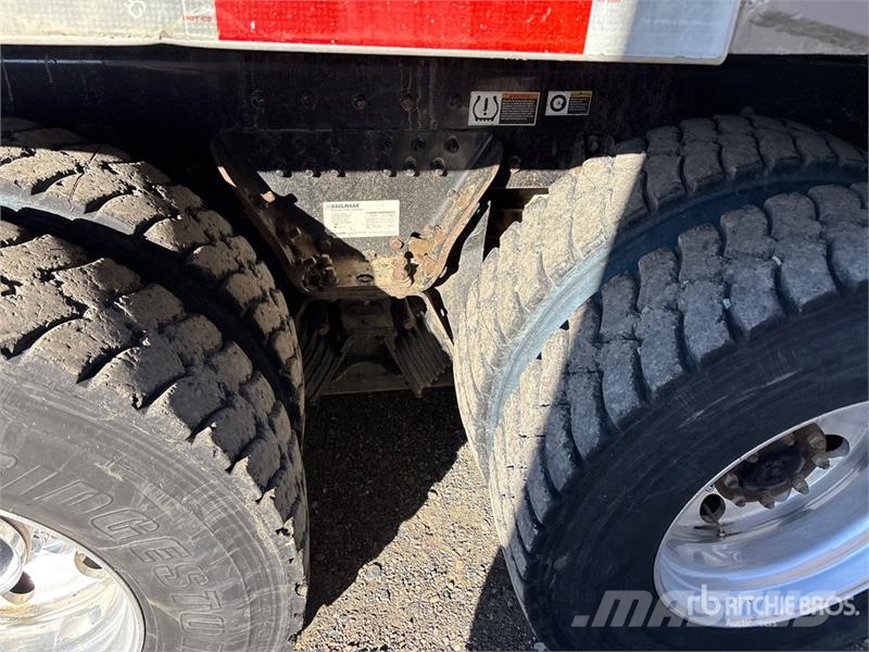 Kenworth T880 14x4 Super 18 Five Axle Dump Truck شاحنات قلابة