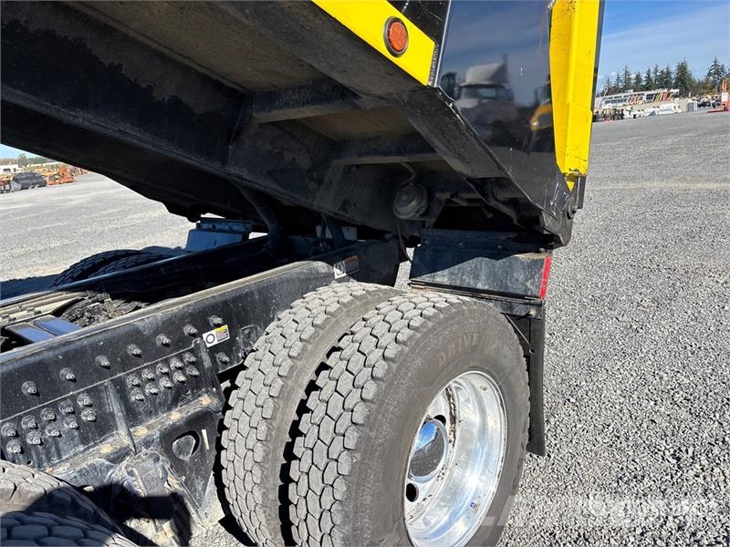Kenworth T880 14x4 Super 18 Five Axle Dump Truck Kipper