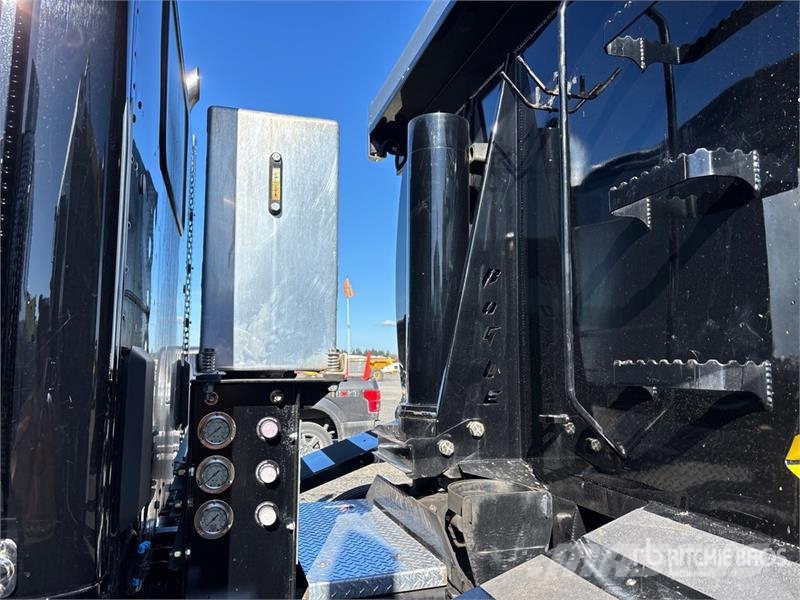 Kenworth T880 14x4 Super 18 Five Axle Dump Truck Kipper