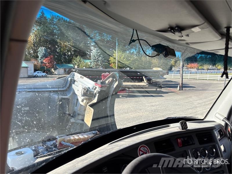 Kenworth T880 14x4 Super 18 Five Axle Dump Truck شاحنات قلابة