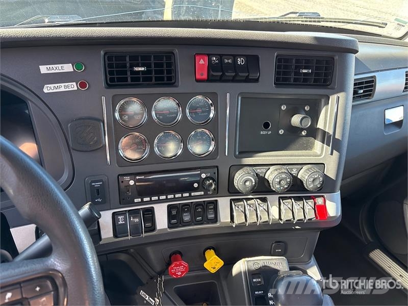 Kenworth T880 14x4 Super 18 Five Axle Dump Truck Kipper