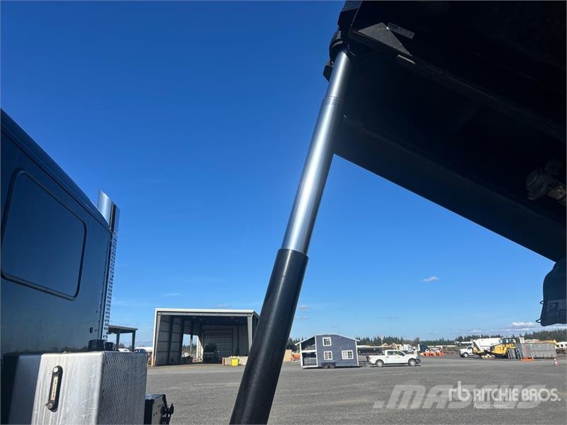 Kenworth T880 14x4 Super 18 Five Axle Dump Truck Kipper