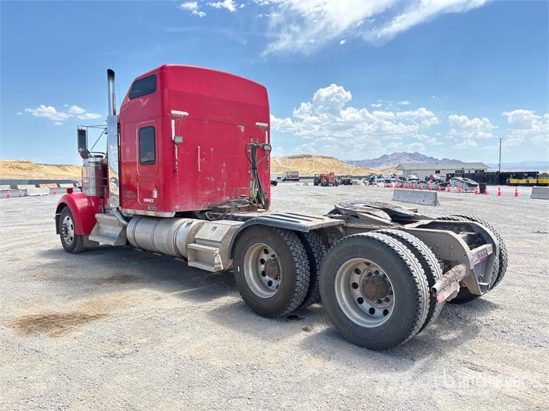 Kenworth W900 Sattelzugmaschinen