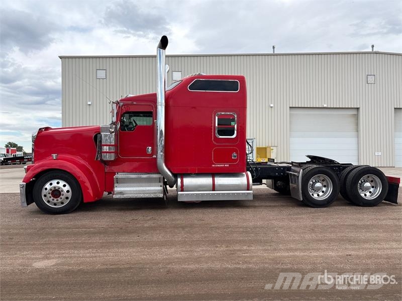 Kenworth W900 Τράκτορες