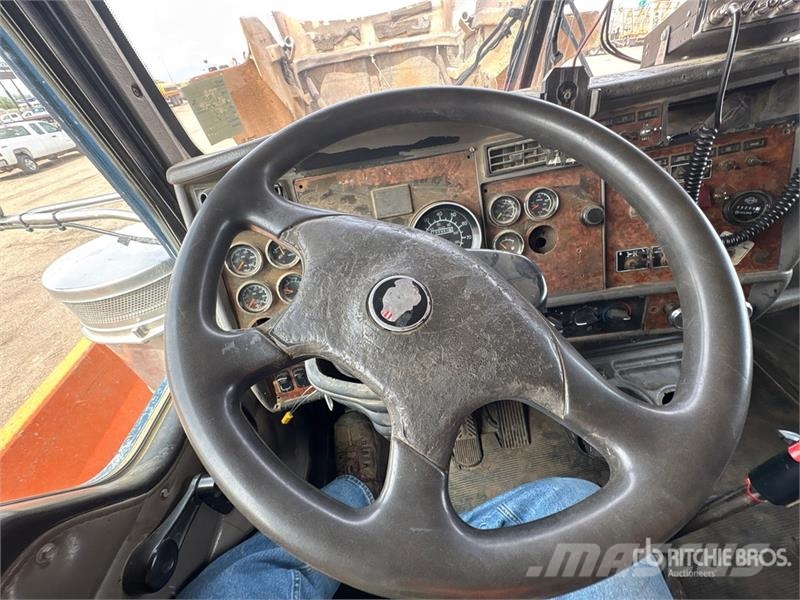 Kenworth W900 Τράκτορες