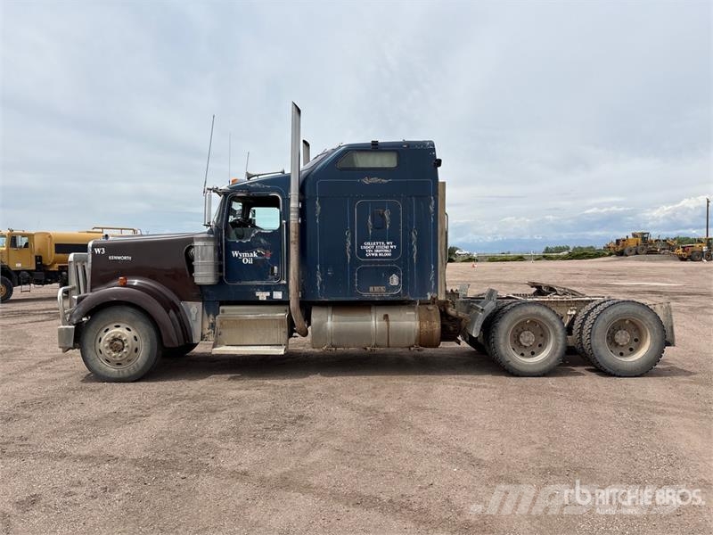 Kenworth W900 Τράκτορες
