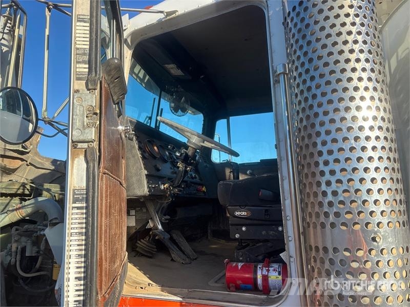 Kenworth W900 Vandens sunkvežimiai