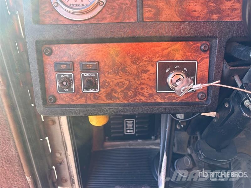 Kenworth W900 Ūdens mašīnas