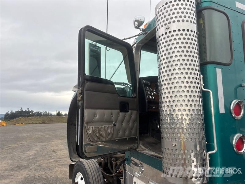 Kenworth W900 Vilcēji