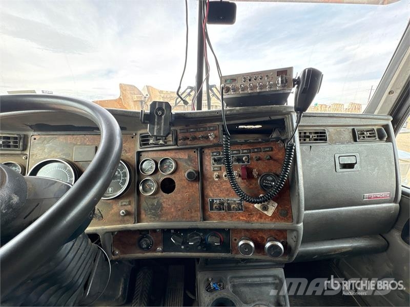Kenworth W900 Τράκτορες