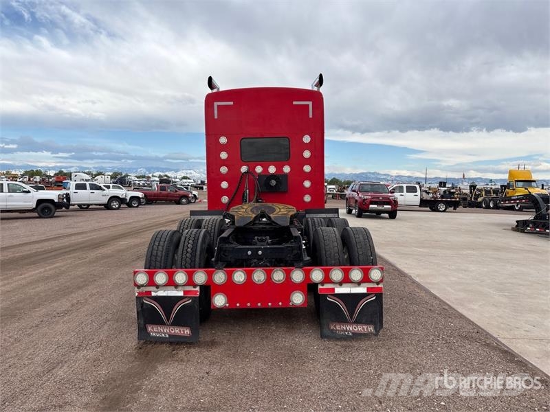 Kenworth W900 Τράκτορες