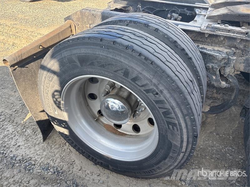 Kenworth W900 Тягачі