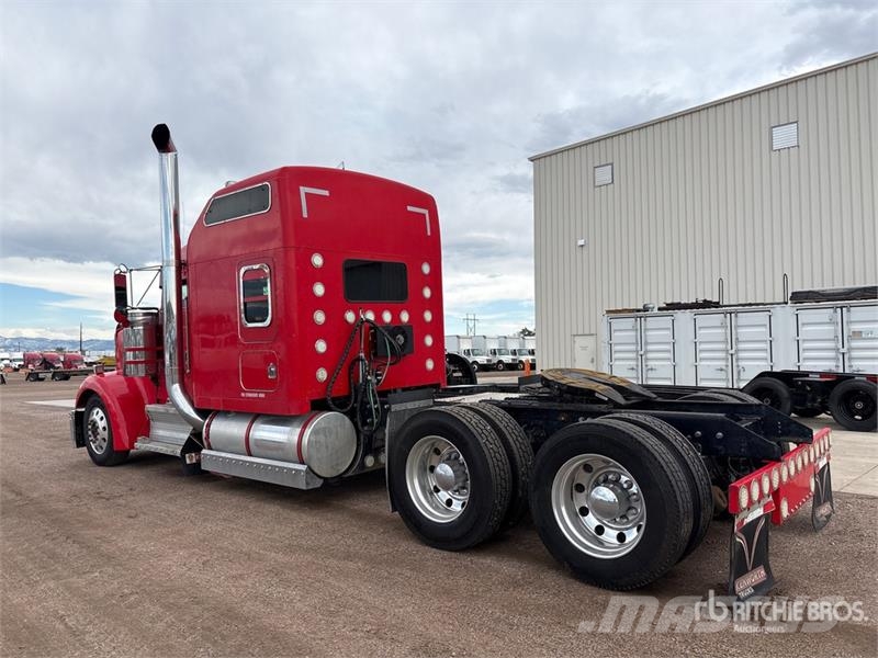 Kenworth W900 Τράκτορες