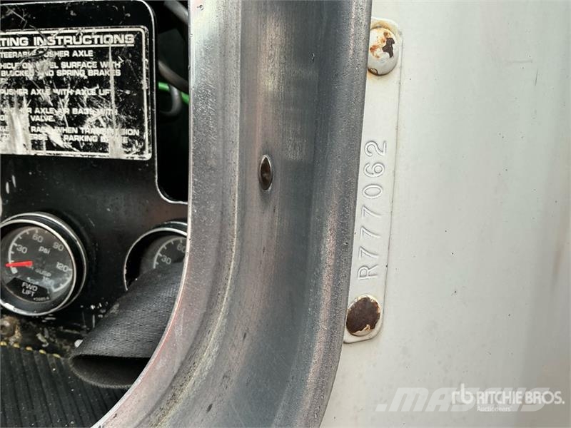 Kenworth W900 Самоскиди