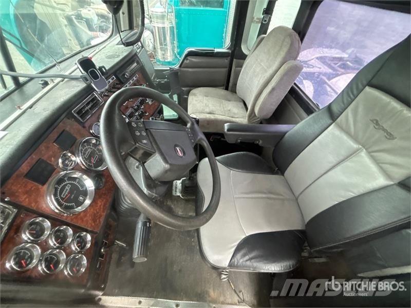 Kenworth W900 Vilcēji