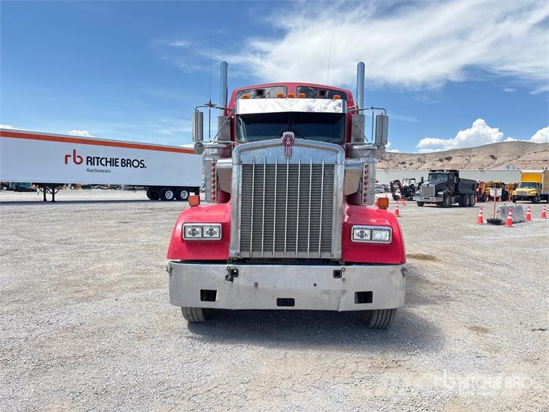 Kenworth W900 Sattelzugmaschinen
