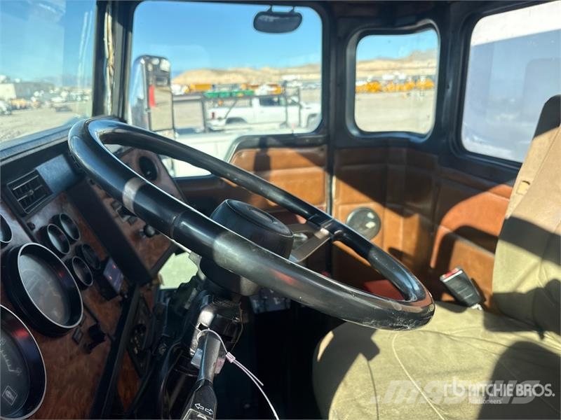 Kenworth W900 Ūdens mašīnas