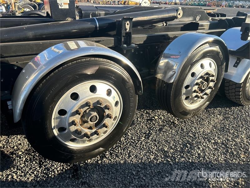 Kenworth W900 10x4 Hooklift Truck Vinçli kamyonlar
