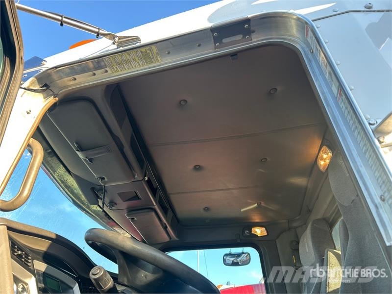 Kenworth W900 10x4 Hooklift Truck Vinçli kamyonlar
