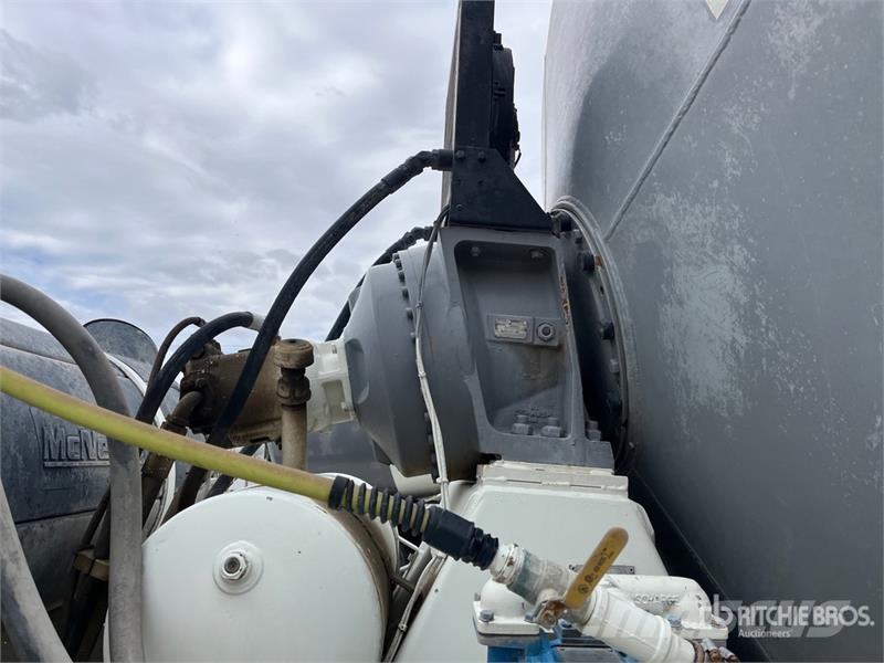 Kenworth W900 10x4 Mixer Truck Betonvedēji