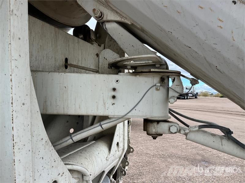 Kenworth W900 10x4 Mixer Truck Betonvedēji