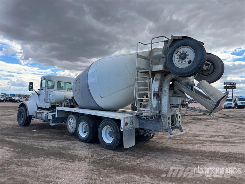Kenworth W900 10x4 Mixer Truck Betonvedēji