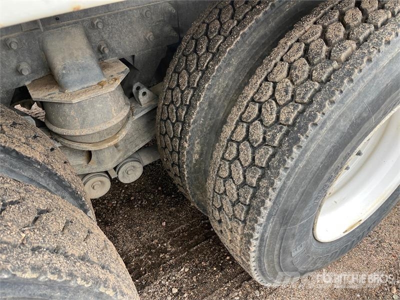 Kenworth W900 10x4 Mixer Truck Betonvedēji