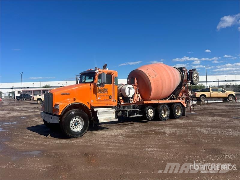 Kenworth W900 10x4 Mixer Truck شاحنات خرسانة