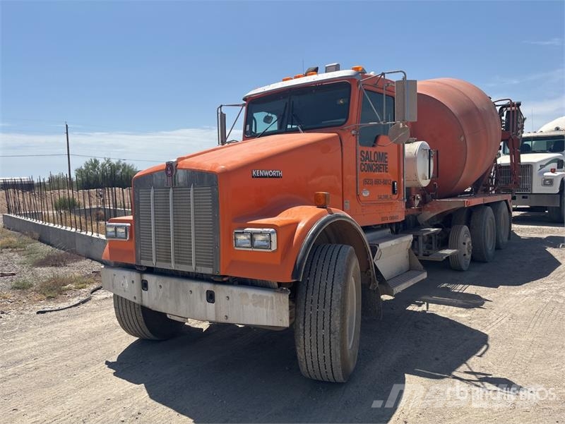 Kenworth W900 10x4 Mixer Truck شاحنات خرسانة