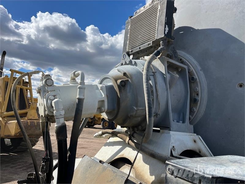 Kenworth W900 10x4 Mixer Truck Betonvedēji