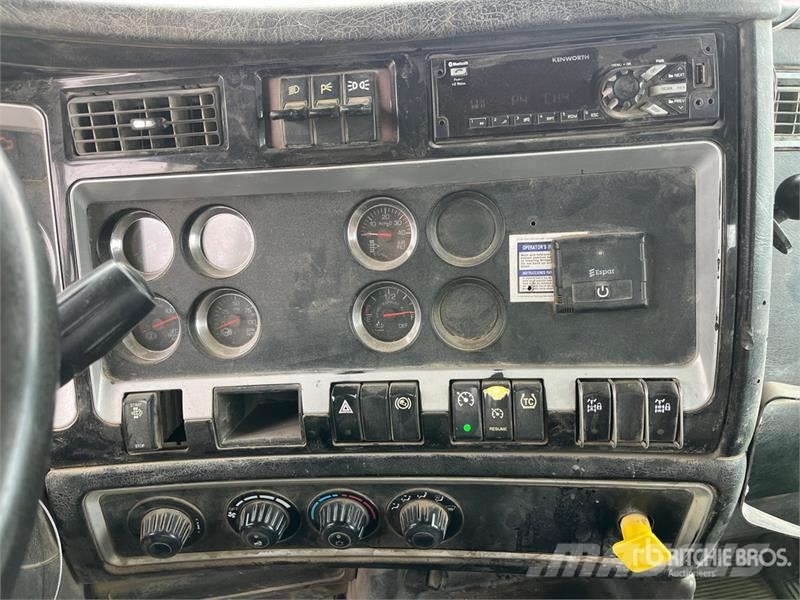 Kenworth W900 10x4 Mixer Truck Betonvedēji