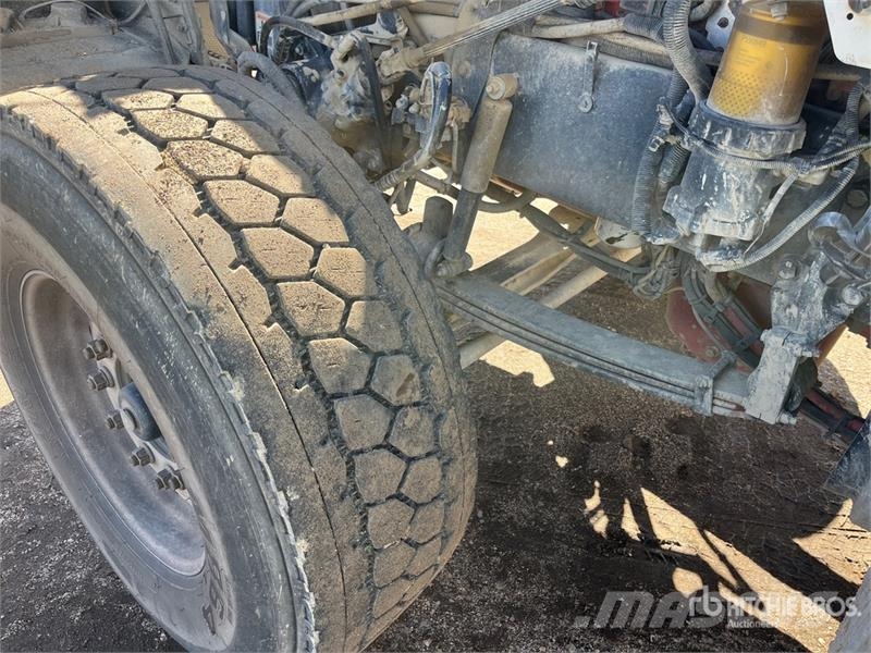 Kenworth W900 10x4 Mixer Truck Betonvedēji