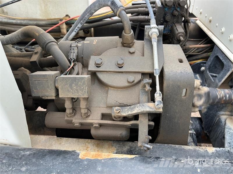 Kenworth W900 10x4 Mixer Truck Betonvedēji