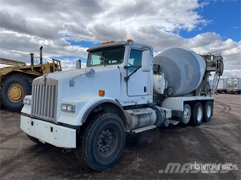 Kenworth W900 10x4 Mixer Truck Betonvedēji