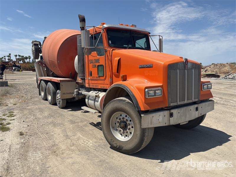 Kenworth W900 10x4 Mixer Truck شاحنات خرسانة