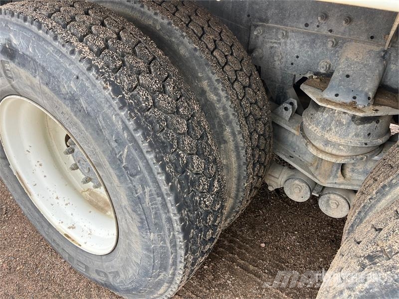 Kenworth W900 10x4 Mixer Truck Betonvedēji