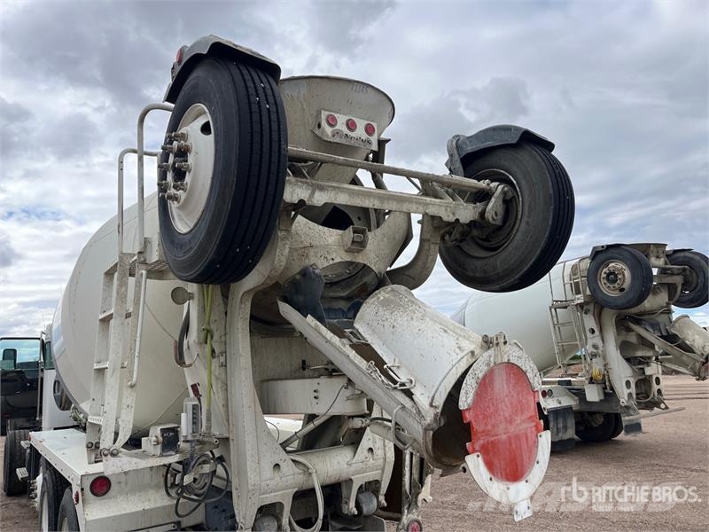 Kenworth W900 10x4 Mixer Truck Betonvedēji