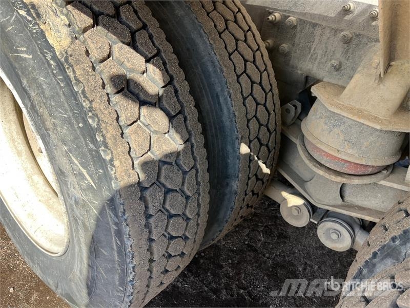 Kenworth W900 10x4 Mixer Truck Betonvedēji