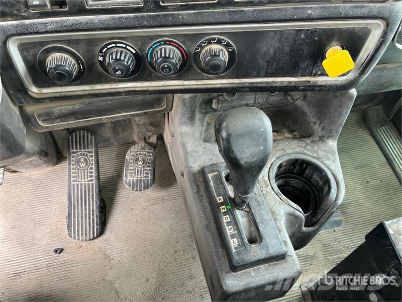 Kenworth W900 10x4 Mixer Truck Betonvedēji