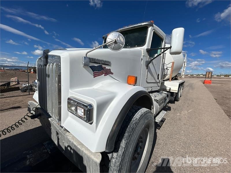 Kenworth W900 10x4 Mixer Truck (Inoperable) Kamioni mikseri za beton