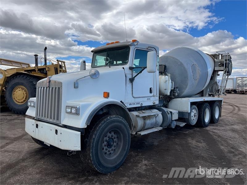 Kenworth W900 10x4 Mixer Truck Betonvedēji