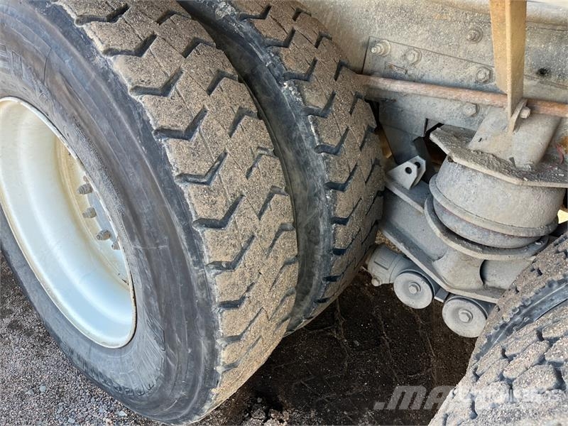 Kenworth W900 10x4 Mixer Truck Betonvedēji